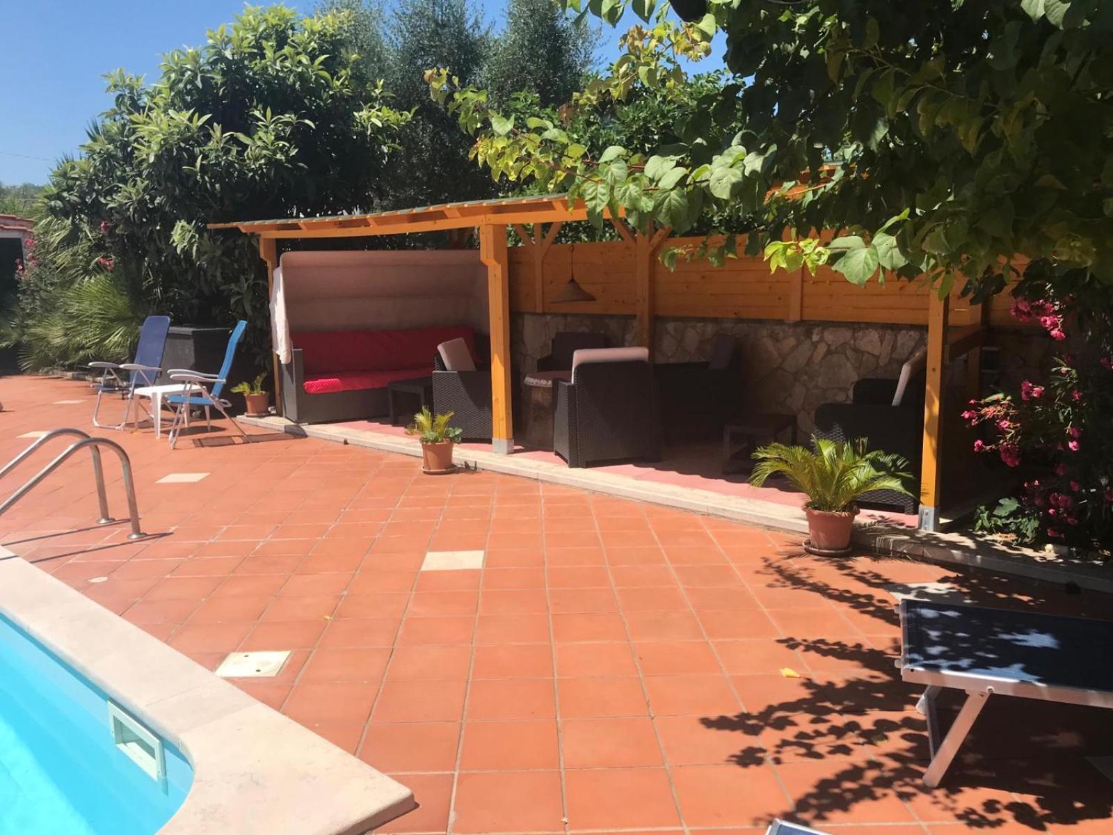 Villa Monica Appartamenti Vieste Bagian luar foto