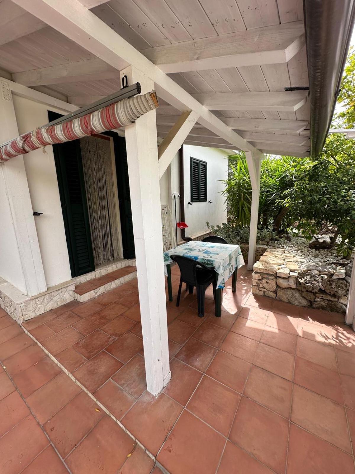 Villa Monica Appartamenti Vieste Bagian luar foto
