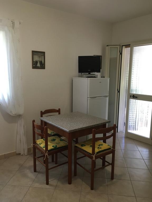 Villa Monica Appartamenti Vieste Bagian luar foto