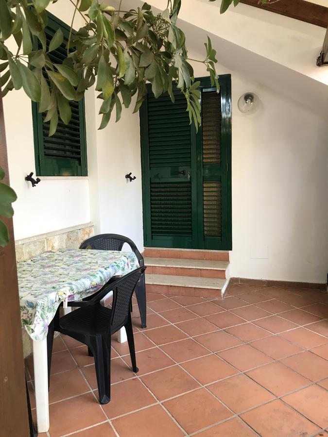 Villa Monica Appartamenti Vieste Bagian luar foto