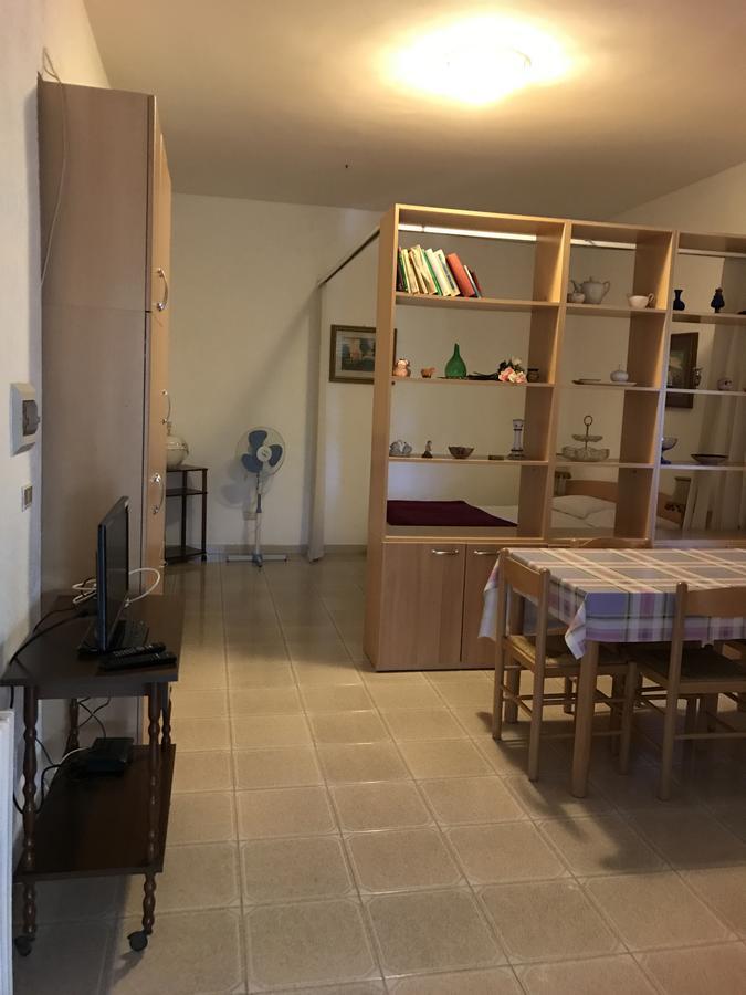 Villa Monica Appartamenti Vieste Bagian luar foto